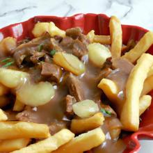 Savor Authentic Poutine: Rich Beef Gravy Edition Unveiled