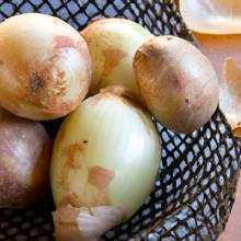 Keep Fresh Longer: Expert Tips for Storing Onions & Potatoes