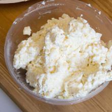 Crafting Cottage Cheese: Your Authentic Homemade Guide